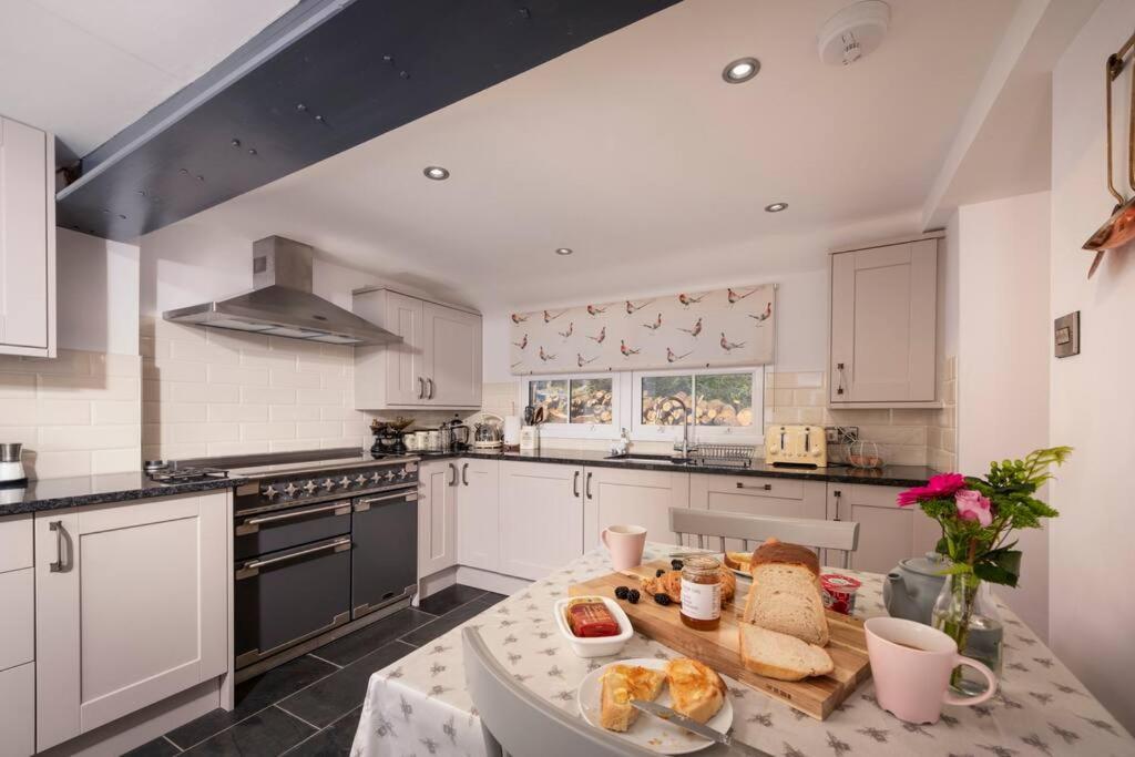 Charming Riverside Cottage In Snowdonia National Park Tanygrisiau Extérieur photo