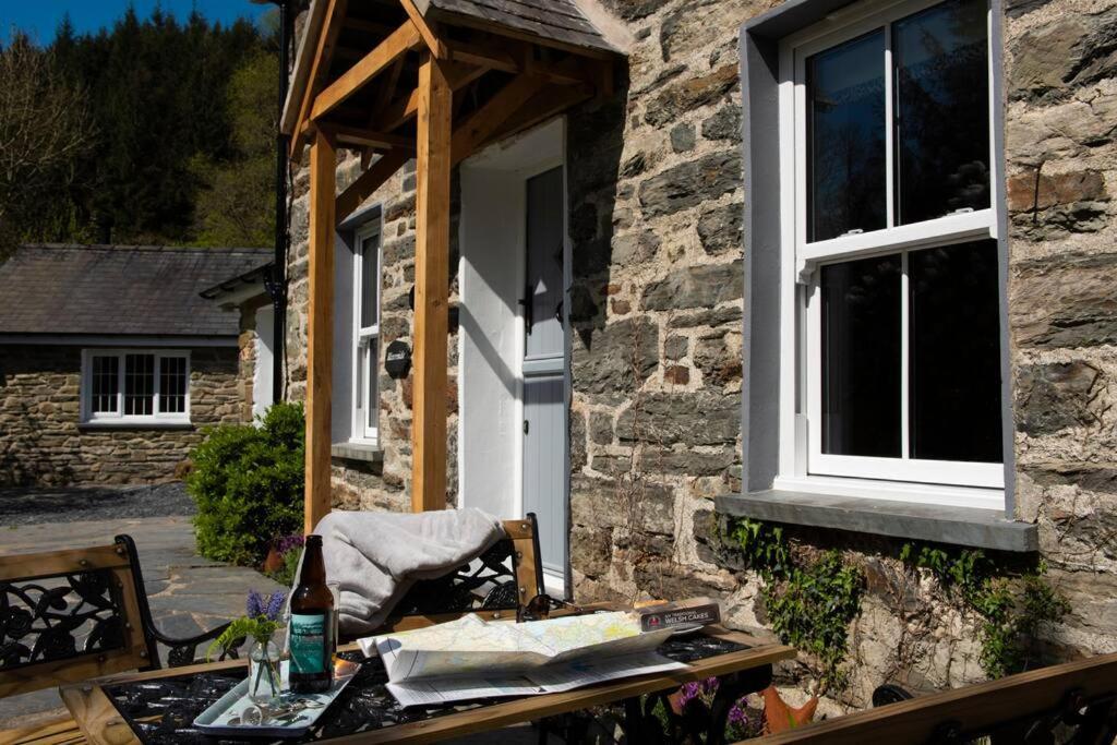 Charming Riverside Cottage In Snowdonia National Park Tanygrisiau Extérieur photo
